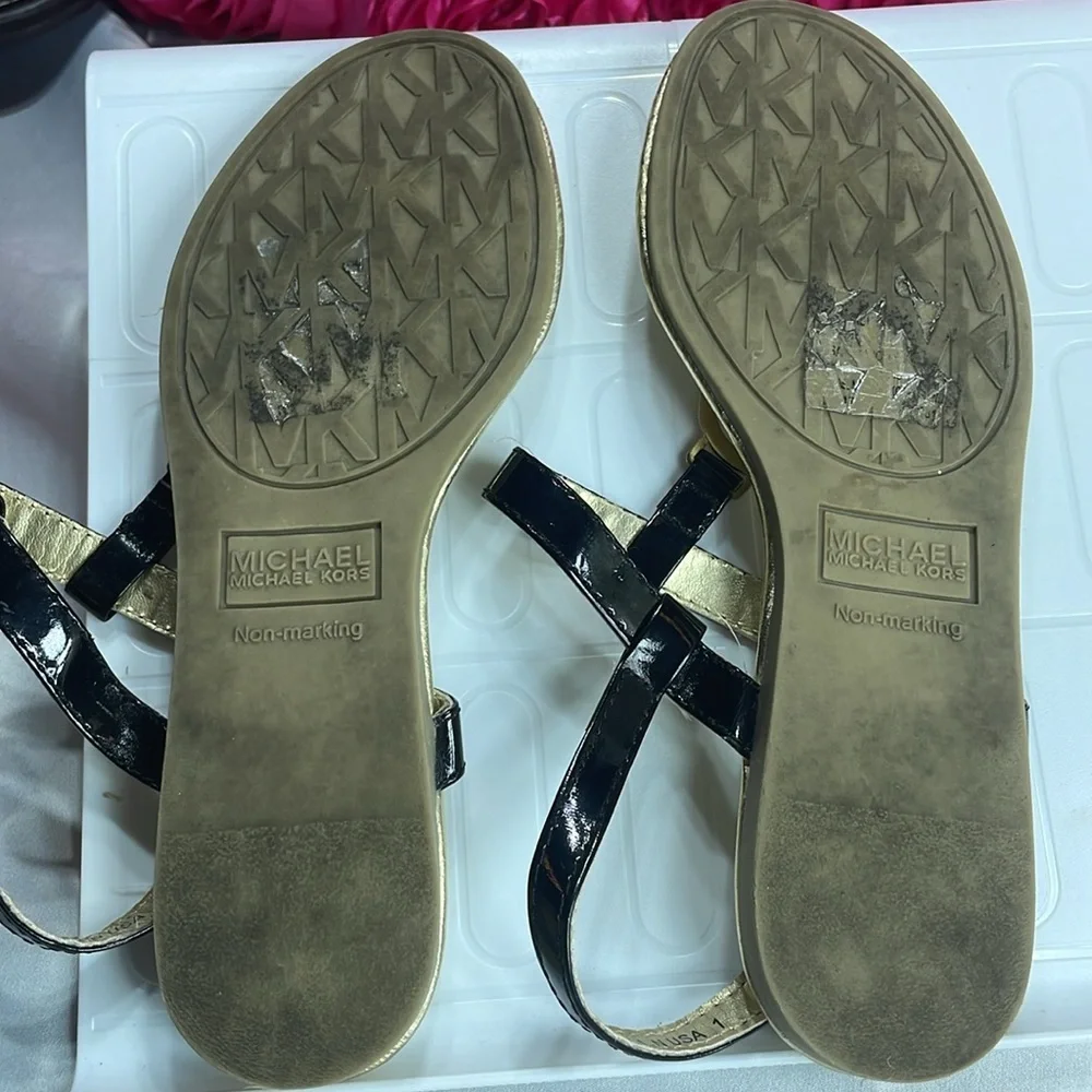 Michael‎ Kors Girls' Black Patent Leather Strappy Sandals, Size 1